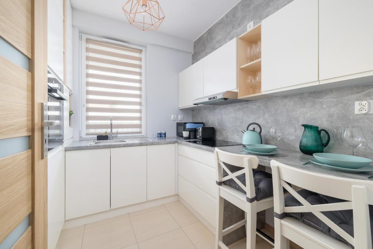 Osiedle Avia Harmonious Apartment With Balcony & Parking Cracow By Renters Prestige Cracovia Exterior foto