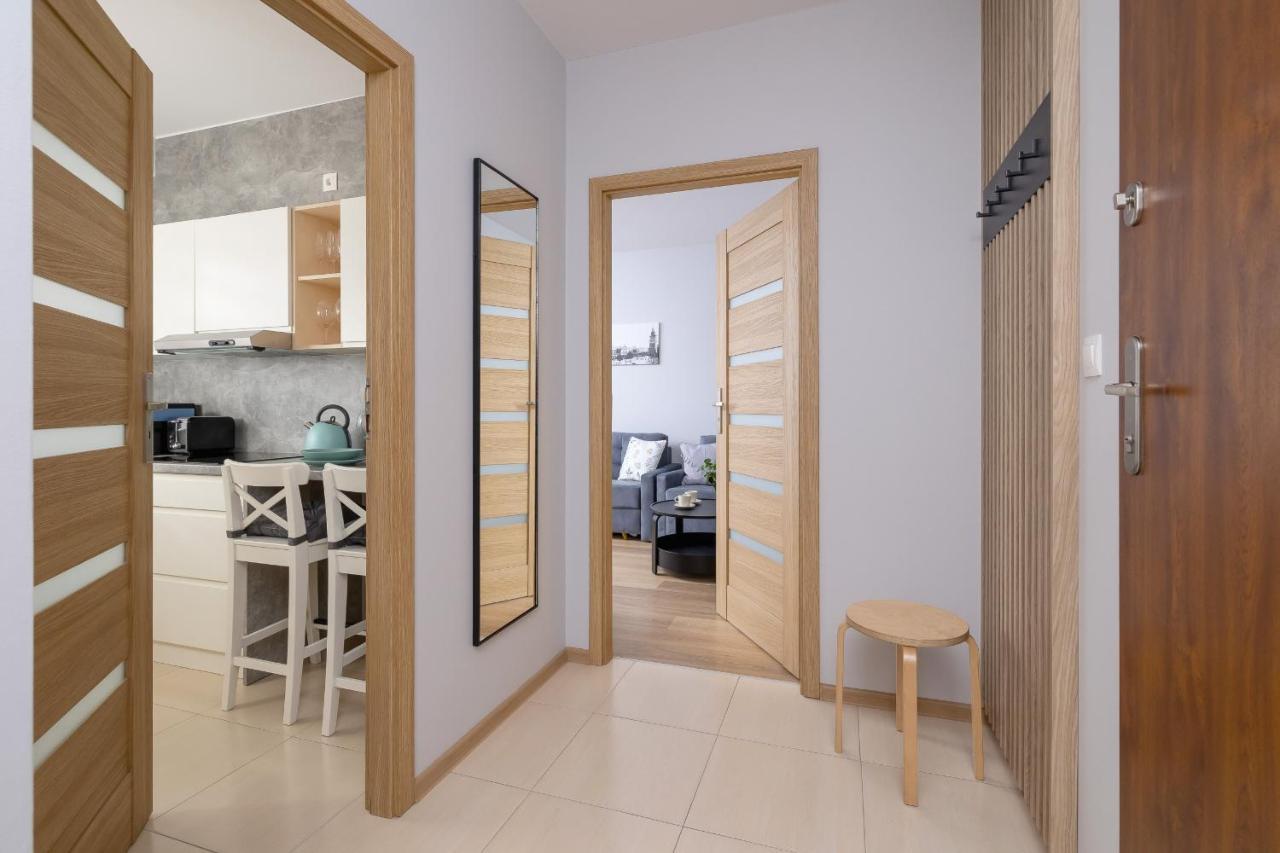 Osiedle Avia Harmonious Apartment With Balcony & Parking Cracow By Renters Prestige Cracovia Exterior foto