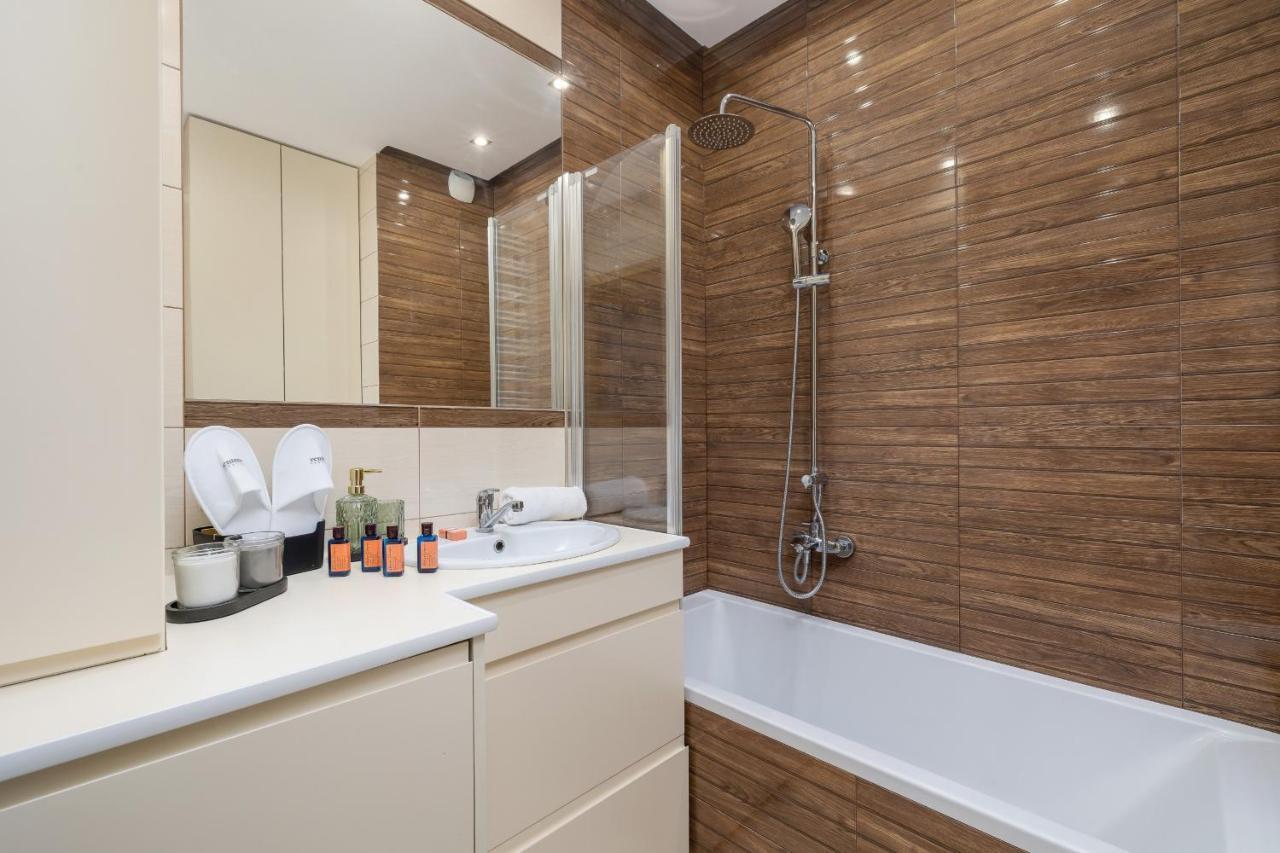 Osiedle Avia Harmonious Apartment With Balcony & Parking Cracow By Renters Prestige Cracovia Exterior foto